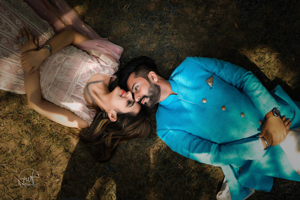 Couple In Love Asian Couple Unique Pre Wedding Photo Shoot