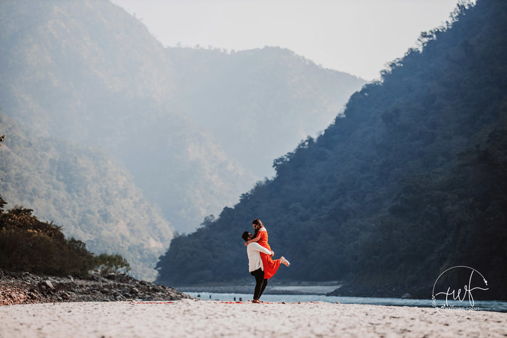 Outdoor Prewedding Unique Photo Shoot Rishikesh
