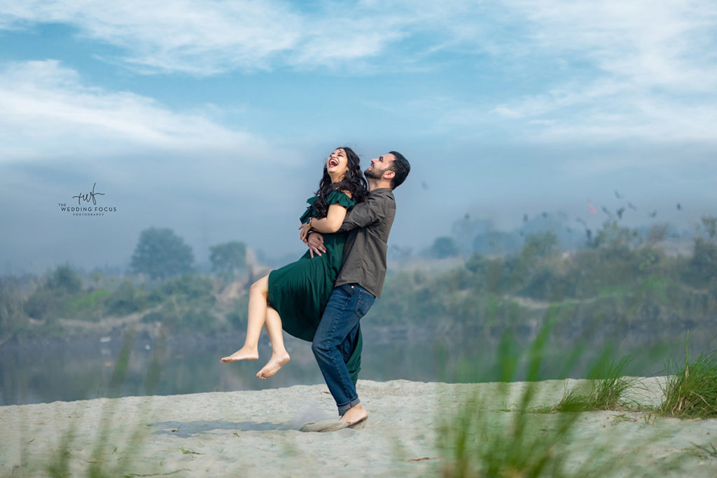 Yamuna Ghat, Kashmiri Gate Delhi Most Popular Free Location for Pre Wedding Shoot