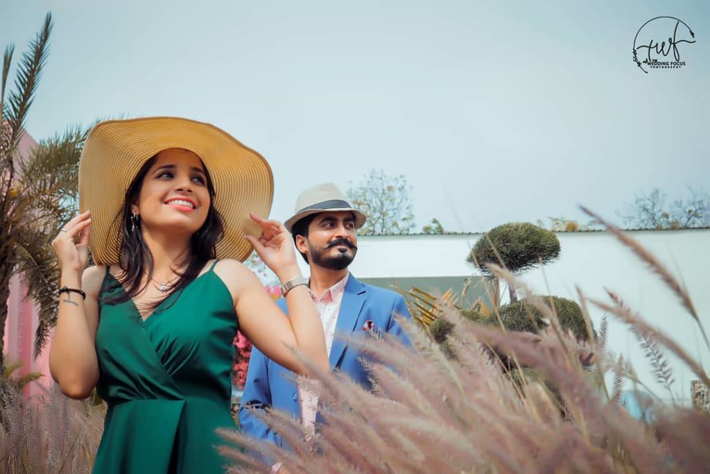 Pre wedding shoot in The Picture Villa Salapur Khera Village haryana